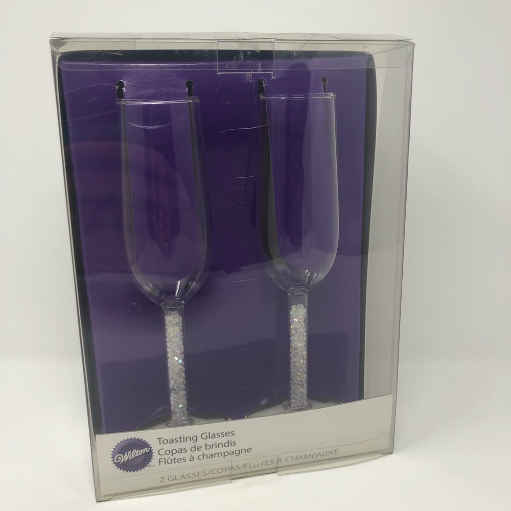 Wilton Set of 2 Toasting Glasses Flutes Champagne